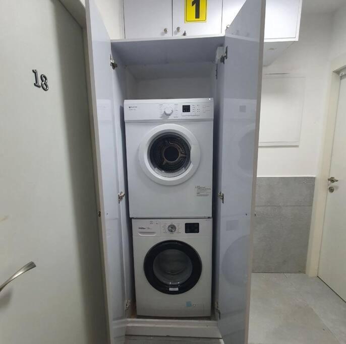 Ryo 23 דירת נופש עם ג'קוזי 2 דקות מטיילת Apartment *