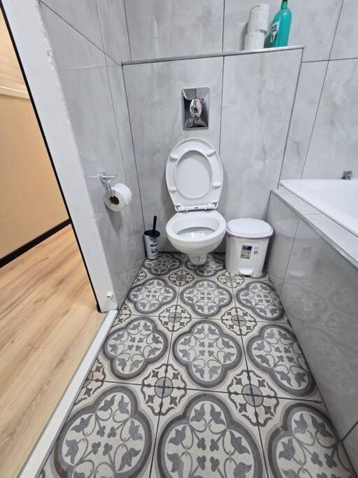 Ryo 23 דירת נופש עם ג'קוזי 2 דקות מטיילת Apartment